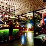 666C933D-D7EB-4B28-B4FE-3E9A8A1966EF_1_201_a