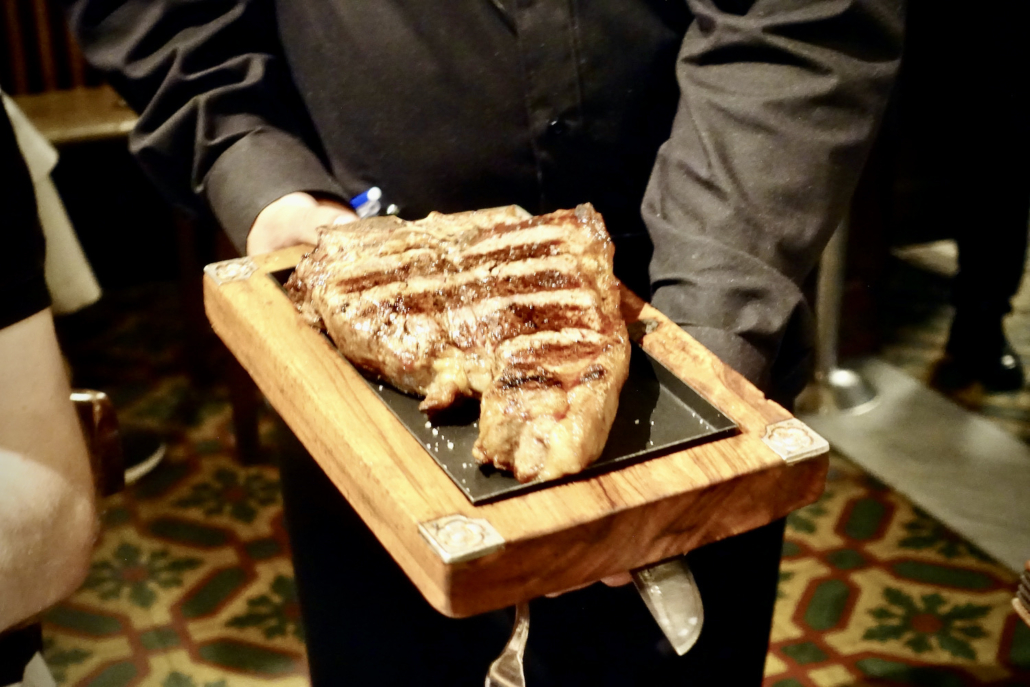 Restaurant Don Julio Buenos Aires Restaurant Don Julio Buenos Aires - best hotels & restaurants Buenos Aires/Argentina